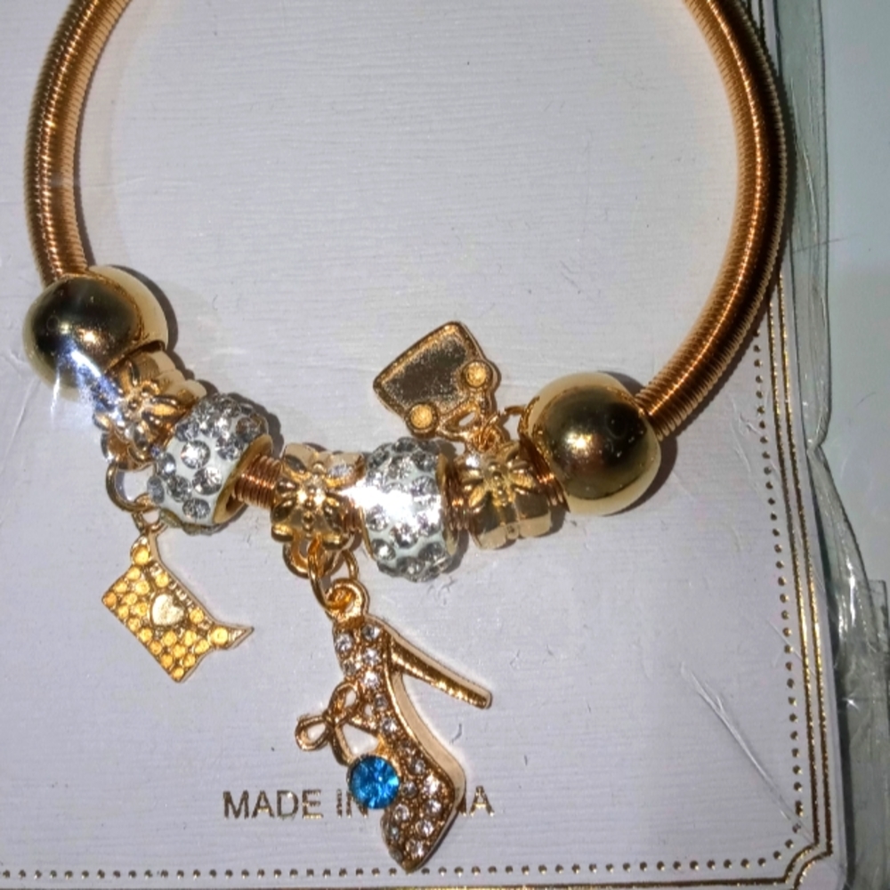 Bracelet
